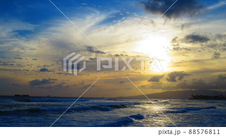 ハワイ・ホノルルの風景 88576811