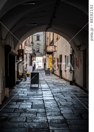 Narrow Alley In The Inner City Of Budweis (Ceske Budejovice) In The Czech Republic 88582192