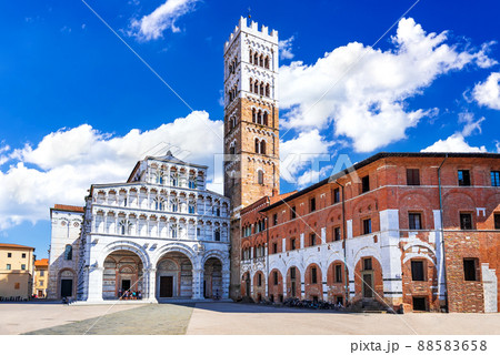 Lucca, Italy - Piazza San Giovanni, Tuscany old city Lucca, Italy - Piazza San Giovanni, Tuscany old city 88583658