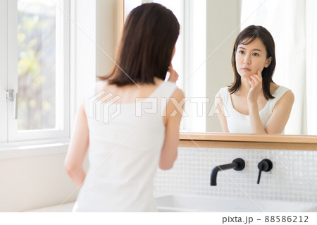 Cosmetically Cosmetically 88586212