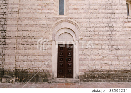 Architecture of a beautiful old town, closeup view 88592234
