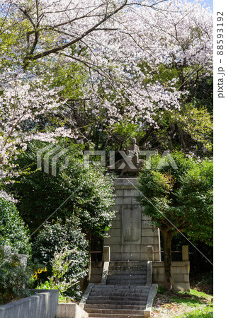 足立山妙見宮御祖神社和気清麻呂公の像　福岡県北九州市 88593192