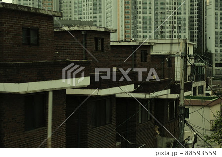 古い 住宅 景色 88593559
