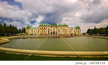 Exterior view to Upper Belvedere palace in Vienna, Austria 88596149