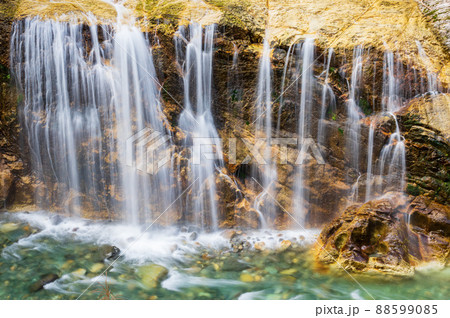 白山白川郷ホワイトロード　姥ヶ滝 88599085