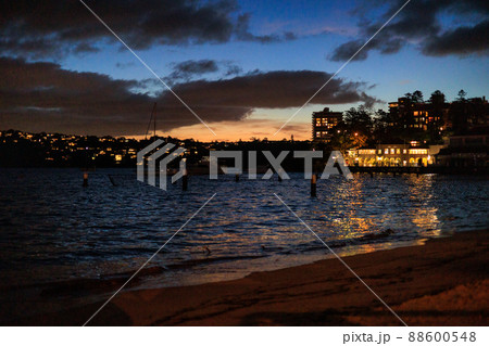 Brighton-Le-Sands Beachの綺麗な夜景 88600548