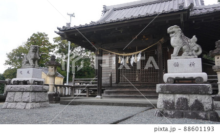 静岡県周智郡森町の風景＜09＞（三島神社の本殿） 88601193