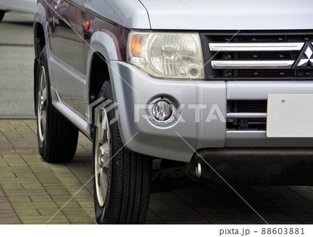 自動車イメージ　三菱2代目パジェロミニのフロントマスク 88603881