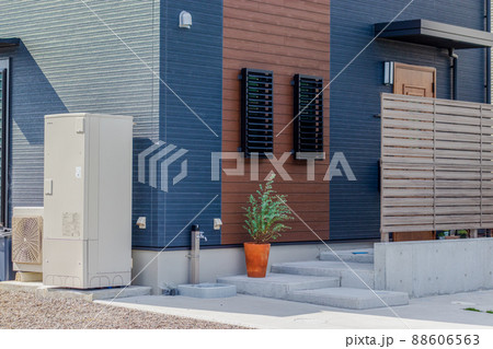 新築エコ住宅パーツ　玄関アプローチ 88606563