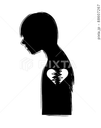 女性のシルエットと割れたハートの精神崩壊イメージの抽象的なイラスト 88607267
