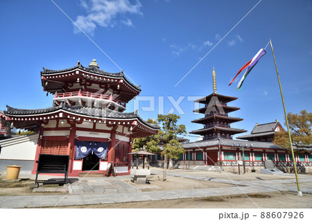 四天王寺(南鐘堂[鯨鐘楼]・五重塔)　【大阪府大阪市天王寺区】 88607926