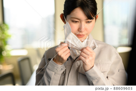 マスク　エチケット 88609603