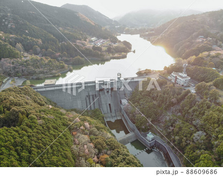 愛媛県西予市 野村ダムの風景 愛媛県西予市 野村ダムの風景 88609686