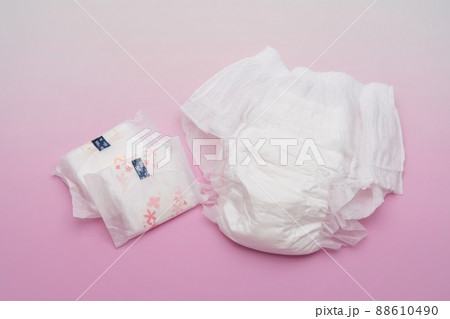 大人用紙パンツと吸水パッド　介護用品 88610490