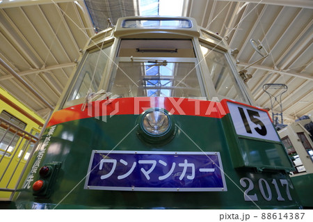 市電の展示（レトロでんしゃ館　市電2000形、2017号　愛知県 日進市） 88614387