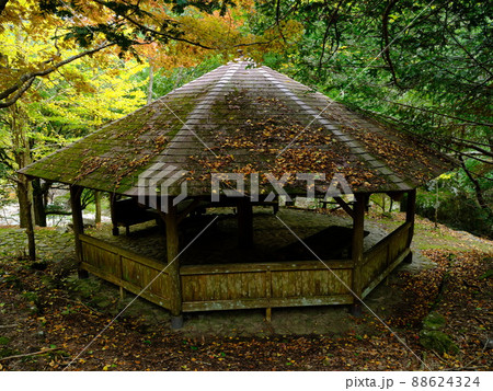 滑床自然森林公園内の休憩場 滑床自然森林公園内の休憩場 88624324