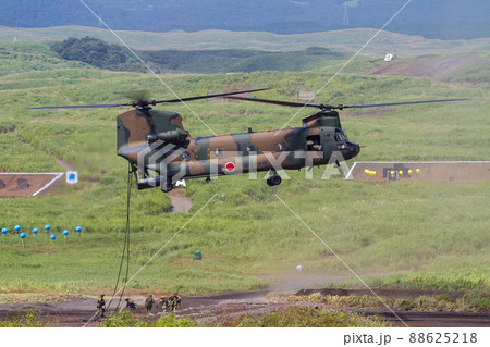 輸送ヘリコプターCH-47J 88625218