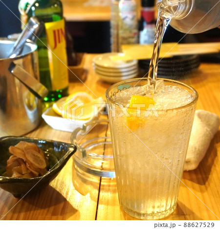 「レモンサワー（炭酸入れる）」 88627529
