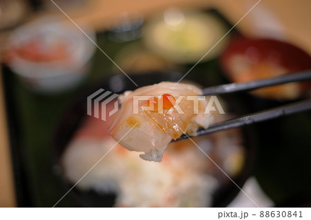 岸壁近くの海鮮丼(青森県八戸市) 岸壁近くの海鮮丼(青森県八戸市) 88630841