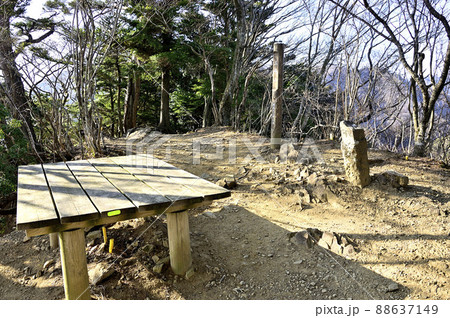 丹沢の大山三峰山 南峰山頂 丹沢の大山三峰山 南峰山頂 88637149