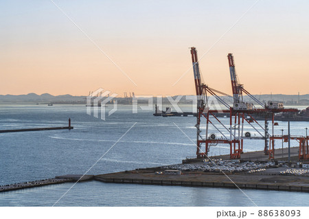 東扇島・川崎港の夕景【神奈川県・川崎市】 88638093