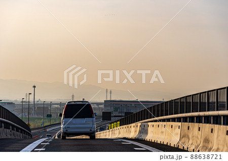 高速道路　走行イメージ　 88638721