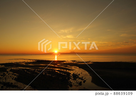 有明海の日の出の光景 有明海の日の出の光景 88639109