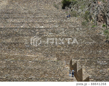 【ペルー】オリャンタイタンボ遺跡の段々畑 【ペルー】オリャンタイタンボ遺跡の段々畑 88641268