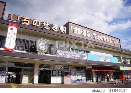 岩手の駅 晴れた日のJR一関駅 空バック 岩手の駅 晴れた日のJR一関駅 空バック 88646134