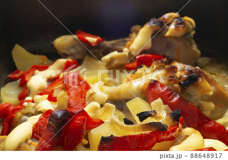 Chicken meat with potatoes and pepper on dinner Chicken meat with potatoes and pepper on dinner 88648917