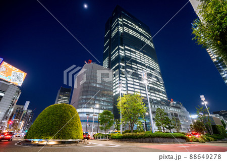 日本の東京都市景観 東京ミッドタウン八重洲などを望む 日本の東京都市景観 東京ミッドタウン八重洲などを望む 88649278