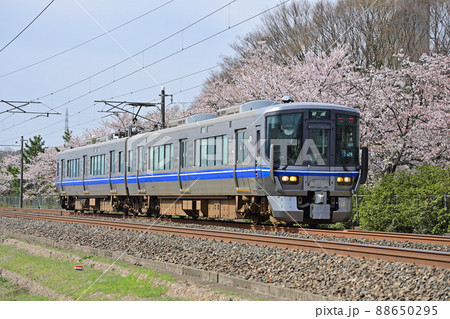 北陸本線 鯖江-北鯖江 JR西日本 521系 E05編成(金沢) 北陸本線 鯖江-北鯖江 JR西日本 521系 E05編成(金沢) 88650295
