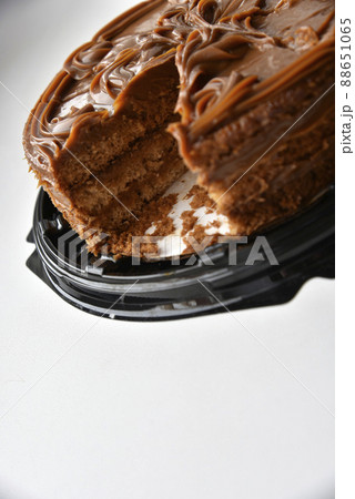 Delicious chopped honey cake with boiled condensed milk Delicious chopped honey cake with boiled condensed milk 88651065
