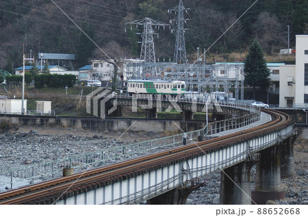 大糸線　小滝ー根知　JR西日本　キハ52-115（糸魚川） 88652668