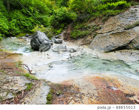川原毛大湯滝（秋田県湯沢市） 88655013