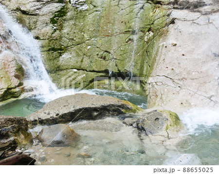 川原毛大湯滝（秋田県湯沢市） 88655025