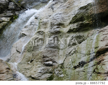 川原毛大湯滝（秋田県湯沢市） 88657792