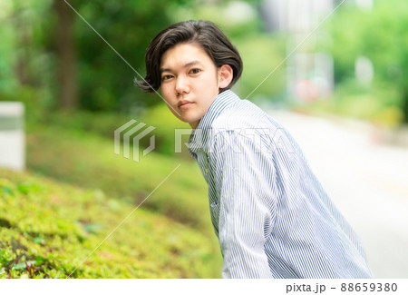 若い男性 88659380