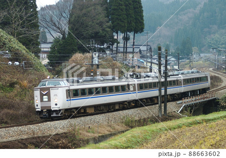 北陸本線　石動－倶利伽羅　JR西日本　485系（金沢）　福知山　転属　試運転 88663602
