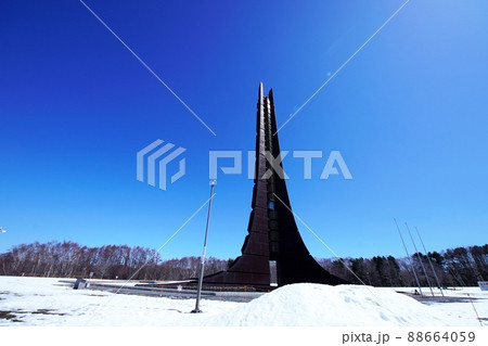 消え去る北海道百年記念塔 88664059