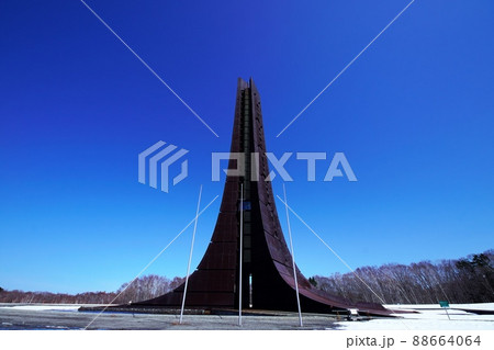 消え去る北海道百年記念塔 88664064