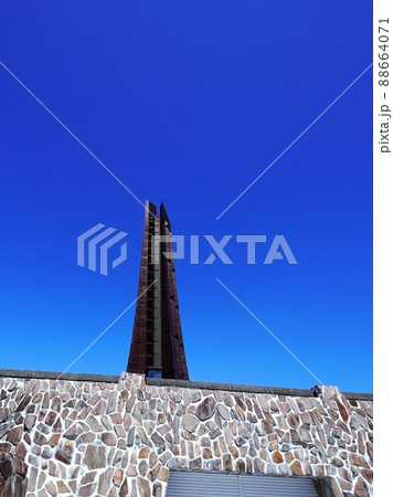 消え去る北海道百年記念塔 88664071