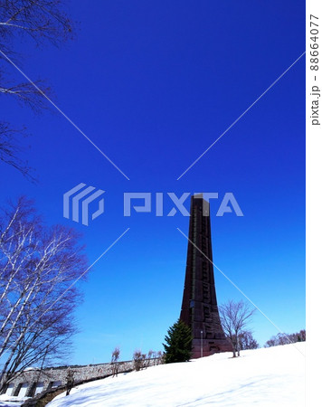 消え去る北海道百年記念塔 88664077