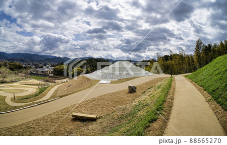 牽牛子塚(けんごしづか)古墳 復元 牽牛子塚(けんごしづか)古墳 復元 88665270