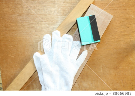 木材のヤスリがけ 木材のヤスリがけ 88666985