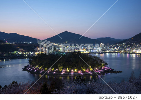 風景 海 夜景 88671027