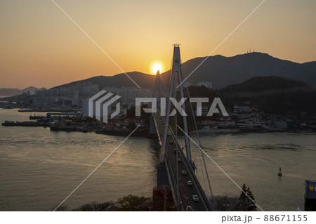 橋 突山大橋 風景 88671155