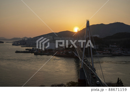 橋 突山大橋 風景 88671159