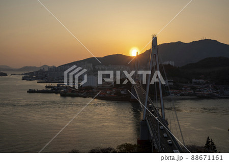 橋 突山大橋 風景 88671161