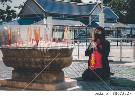 Thai buddhism pray for benefaction worship Thai buddhism pray for benefaction worship 88672227